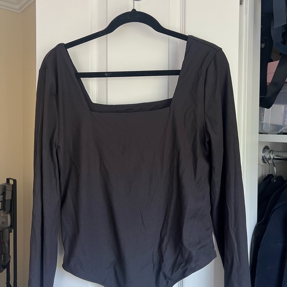 House of Harlow 1960 ribbed square neck  Top